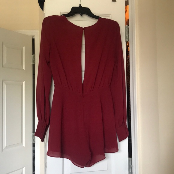 American threads long sleeve red romper V cut - Picture 2 of 4
